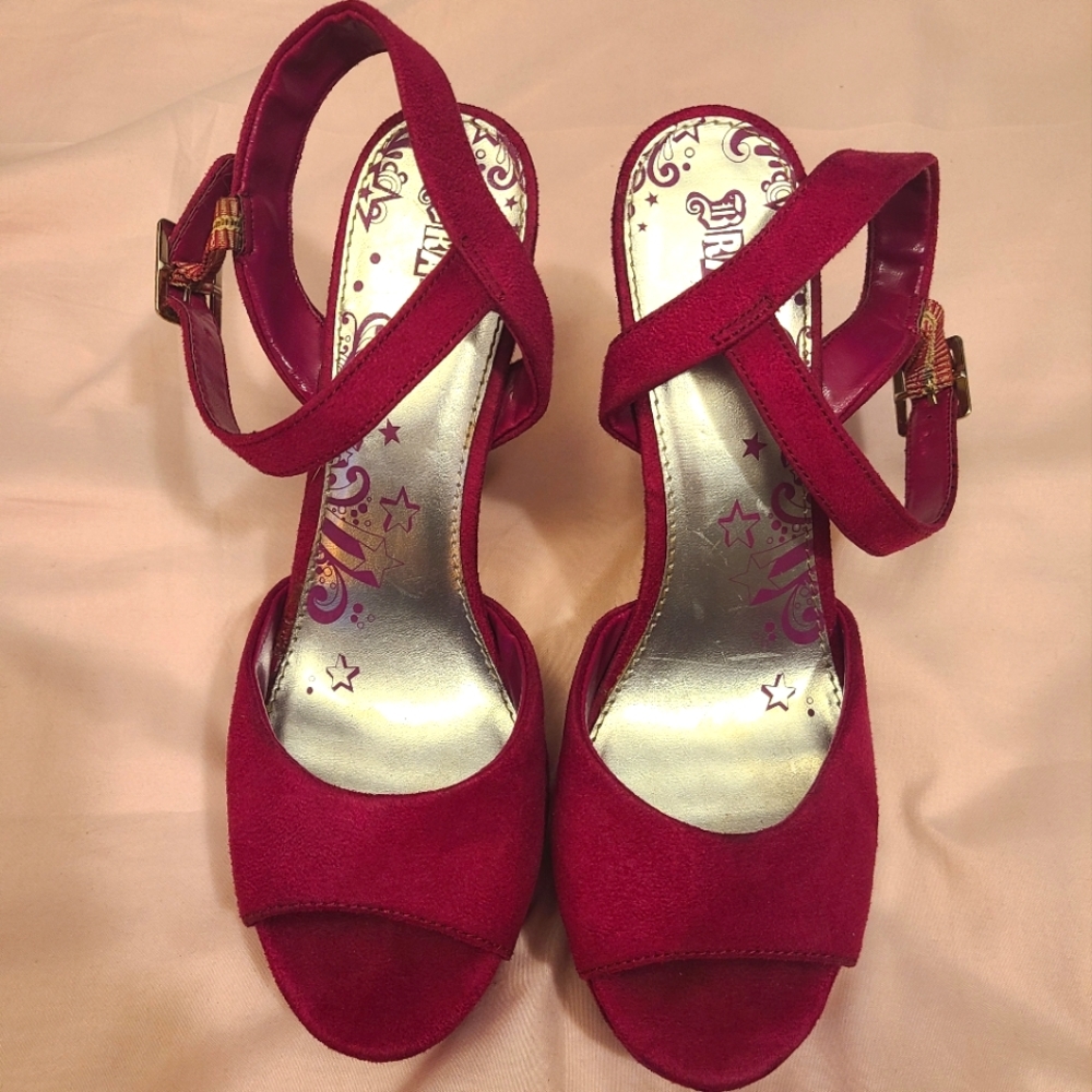 Brash size 10 Suede Heels